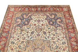 Surface texture of 1970s Sarough rug with natural Wool and intricate pattern
