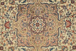 Central medallion detail of 1970s Sarough rug from Iran / Persia