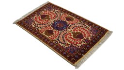 Close-up detail of 1950s Sarough rug from Iran / Persia showing Wool weave