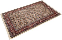Close-up detail of New Sarough rug from Iran / Persia showing Wool weave
