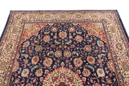 Surface texture of 1950s Sarough rug with natural Wool and intricate pattern