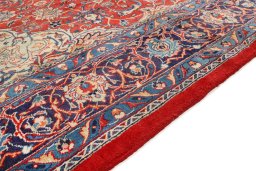 Surface texture of 1960s Sarough rug with natural Wool and intricate pattern