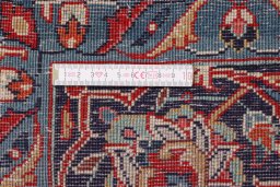 Central medallion detail of 1960s Sarough rug from Iran / Persia