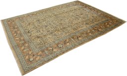 Corner detail of 1940s Sarough rug showing border pattern and Wool pile