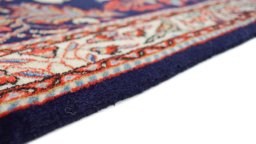 Central medallion detail of 1960s Sarough rug from Iran / Persia