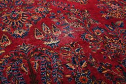 Close-up detail of 1930s Sarough rug from Iran / Persia showing Cork weave