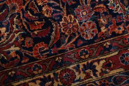 Full view of 1930s Sarough rug from Iran / Persia, 447 × 303 cm in Red tones