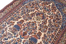 Close-up detail of 2000s Sarough rug from Iran / Persia showing Wool weave
