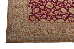 Backside of handmade 1950s Sarough rug showing knot structure and weave density