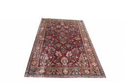 Surface texture of 1970s Sarough rug with natural Wool and intricate pattern