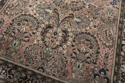 Close-up detail of 1930s Sarough rug from Iran / Persia showing Wool weave