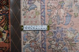 Close-up detail of New Sarough rug from Iran / Persia showing Wool weave