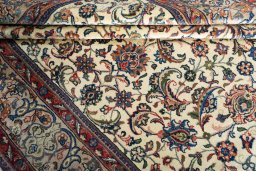 Close-up detail of 2000s Sarough rug from Iran / Persia showing Wool weave