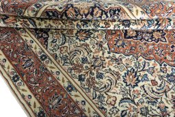 Close-up detail of New Sarough rug from Iran / Persia showing Wool weave