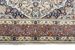 Full view of New Sarough rug from Iran / Persia, 316 × 194 cm in Beige tones