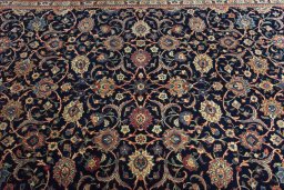 Central medallion detail of New Sarough rug from Iran / Persia