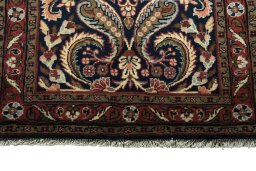 Central medallion detail of New Sarough rug from Iran / Persia