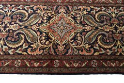 Close-up detail of New Sarough rug from Iran / Persia showing Wool weave