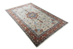 Close-up detail of 2000s Sarough rug from Iran / Persia showing Wool weave