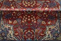 Close-up detail of New Sarough rug from Iran / Persia showing Wool weave