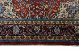 Full view of New Sarough rug from Iran / Persia, 205 × 137 cm in Red tones