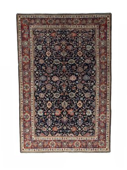 Full view of 1970s Sarough rug from Iran / Persia, 310 × 208 cm in Blue tones