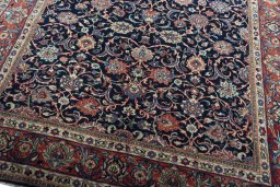 Close-up detail of 1970s Sarough rug from Iran / Persia showing Wool weave