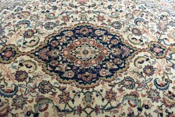 Central medallion detail of New Sarough rug from Iran / Persia