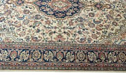 Corner detail of New Sarough rug showing border pattern and Wool pile
