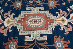 Central medallion detail of New Sarough rug from Iran / Persia