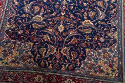 Close-up detail of New Sarough rug from Iran / Persia showing Wool weave
