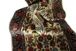 Close-up detail of New Sarough rug from Iran / Persia showing Wool weave