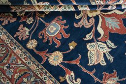 Close-up detail of New Sarough rug from Iran / Persia showing Wool weave