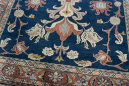 Close-up detail of New Sarough rug from Iran / Persia showing Wool weave