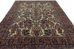 Surface texture of 1930s Sarough rug with natural Wool and intricate pattern