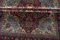 Close-up detail of 1970s Sarough rug from Iran / Persia showing Wool weave