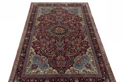 Surface texture of 1970s Sarough rug with natural Wool and intricate pattern