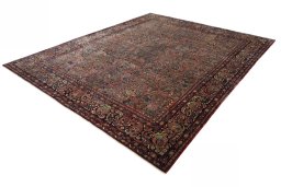 Corner detail of 1930s Sarough rug showing border pattern and Cork pile