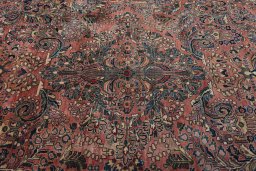 Central medallion detail of 1930s Sarough rug from Iran / Persia