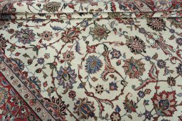 Close-up detail of 2000s Sarough rug from Iran / Persia showing Wool weave