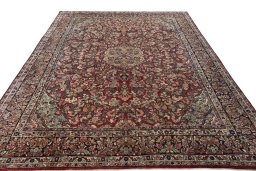 Surface texture of 1950s Sarough rug with natural Wool and intricate pattern