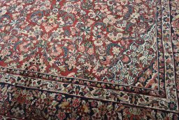 Close-up detail of 1950s Sarough rug from Iran / Persia showing Wool weave