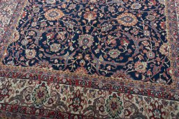 Close-up detail of 1970s Sarough rug from Iran / Persia showing Wool weave