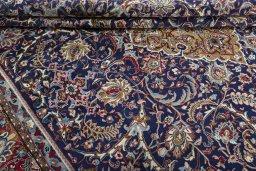 Close-up detail of 1970s Sarough rug from Iran / Persia showing Wool weave