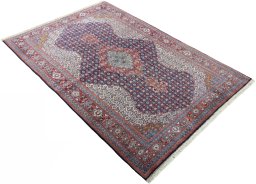 Close-up detail of 2000s Sarough rug from Iran / Persia showing Cork weave