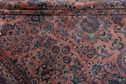 Close-up detail of 1930s Sarough rug from Iran / Persia showing Cork weave