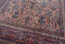 Close-up detail of 1930s Sarough rug from Iran / Persia showing Cork weave