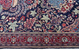 Corner detail of New Sarough rug showing border pattern and Wool pile