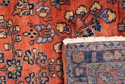 Close-up detail of 1974s Sarough rug from Iran / Persia showing Wool weave