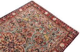 Surface texture of 1990s Sarough rug with natural Wool and intricate pattern